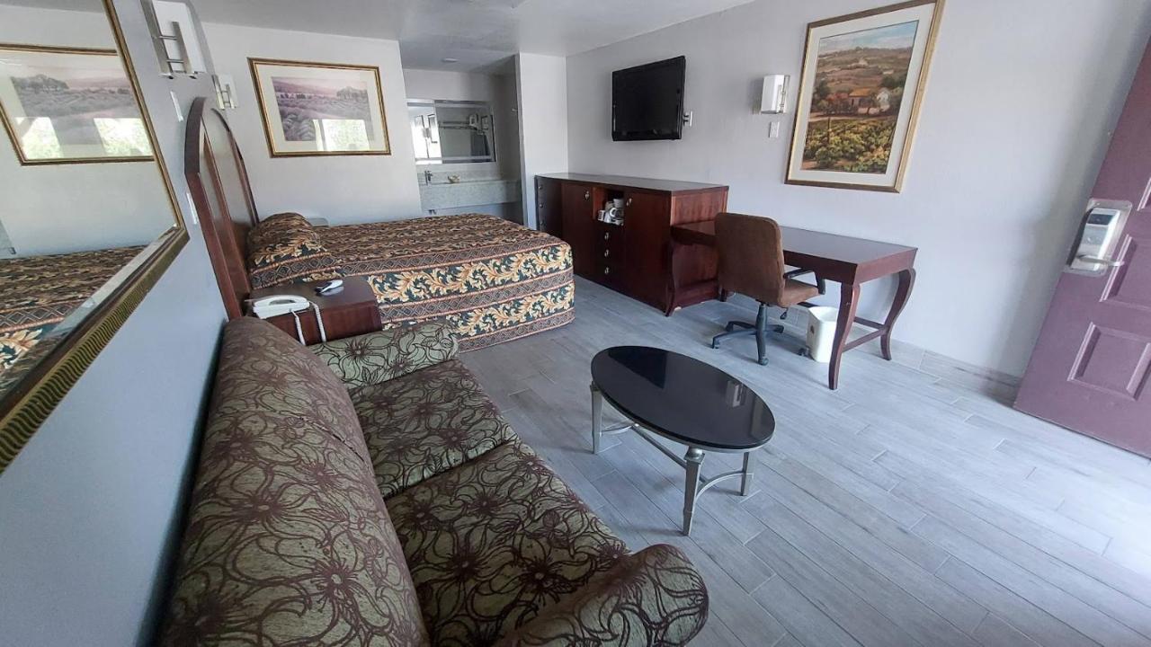 Regency Inn Norco Εξωτερικό φωτογραφία